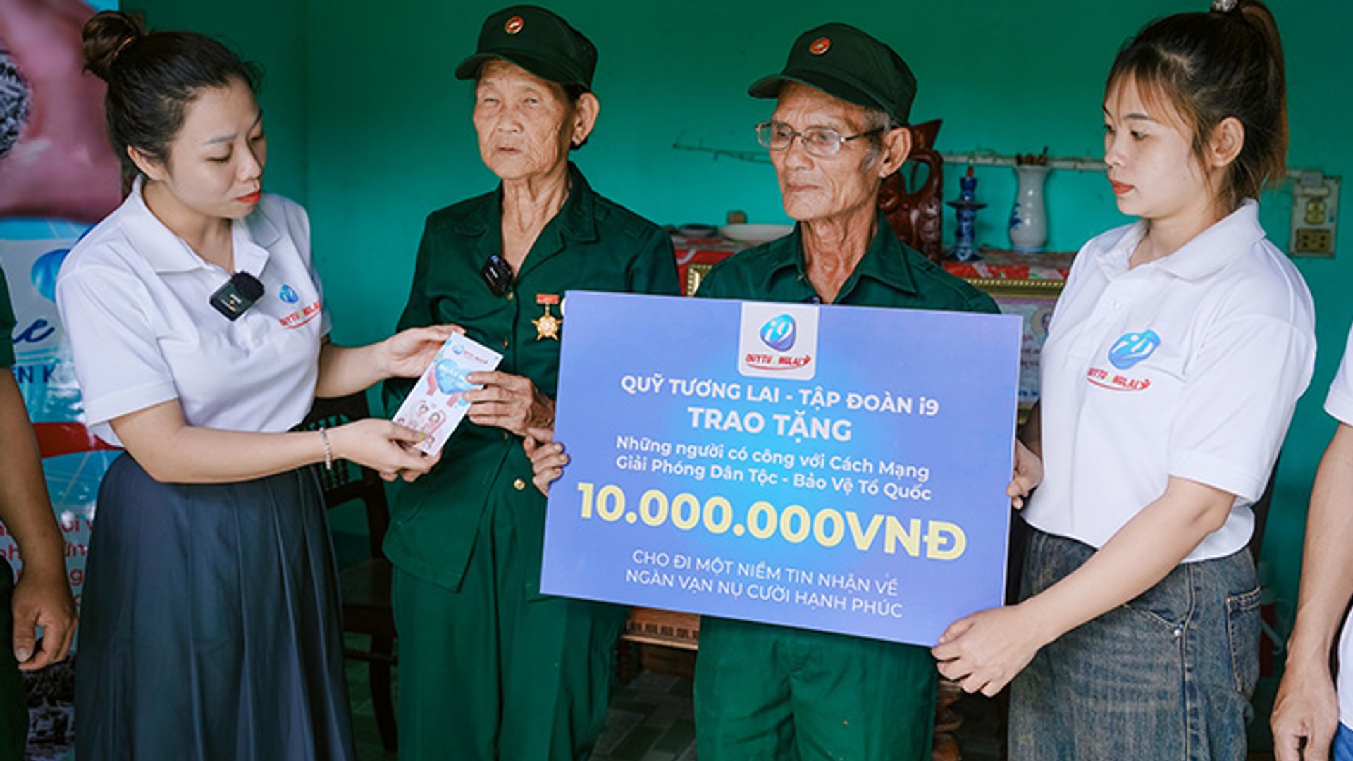 Hình ảnh hỗ trợ khách hàng mm99